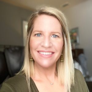 Meet your Posher, Melissa